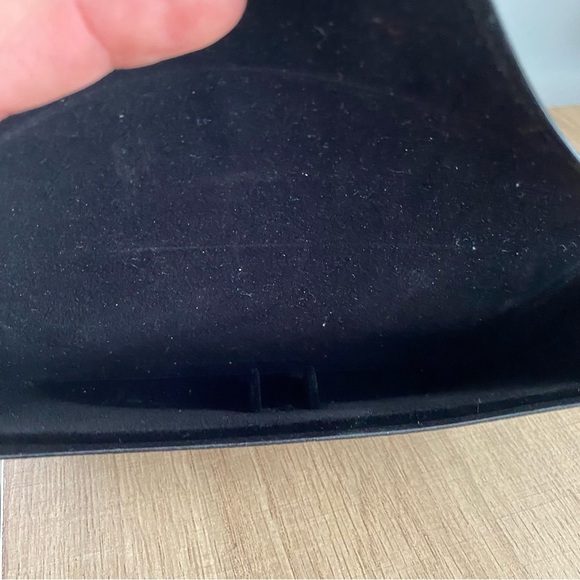 Ray-Ban Black Case - Picture 2 of 4